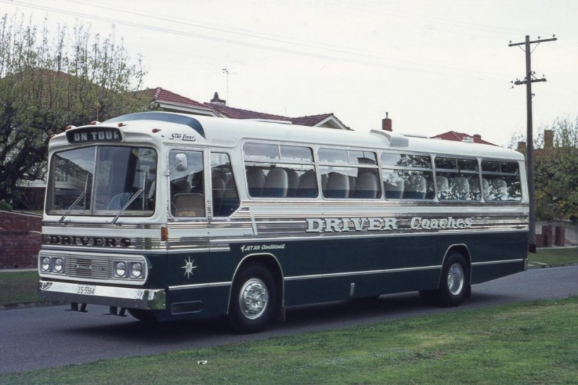 DRIVER COACHES DOMINO IS-5564