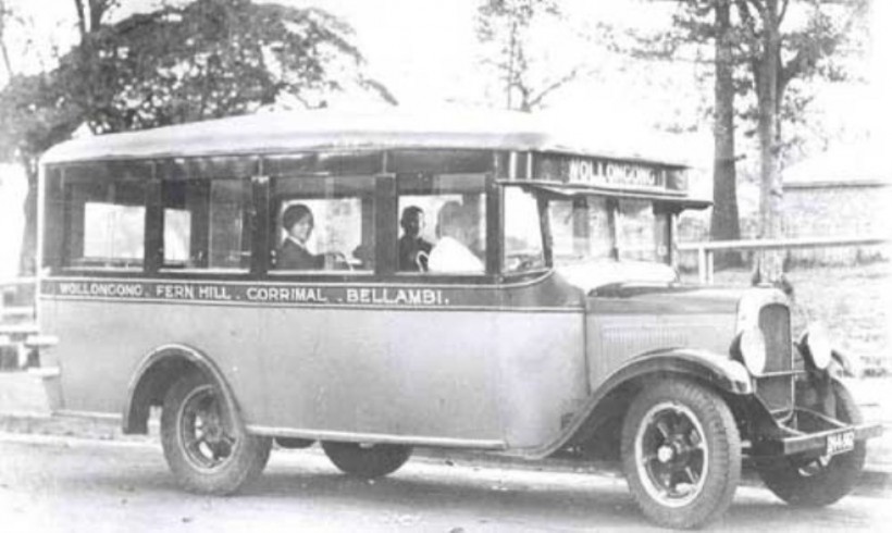DION`S BUS SERVICE 1928 WHIPPET
