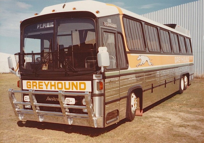 Austral Tourmaster Greyhound 496