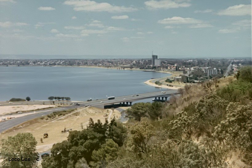 img184 - Narrows Bridge & South Perth c.1968.jpg