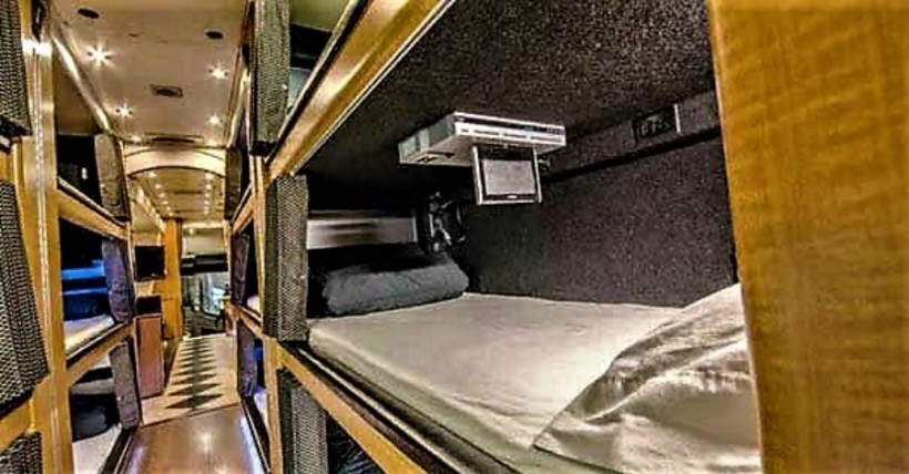 Lodging on wheels. Mobile hotel.<br />Good opportunity to travel, with the convenience of not having to look for a hotel.
