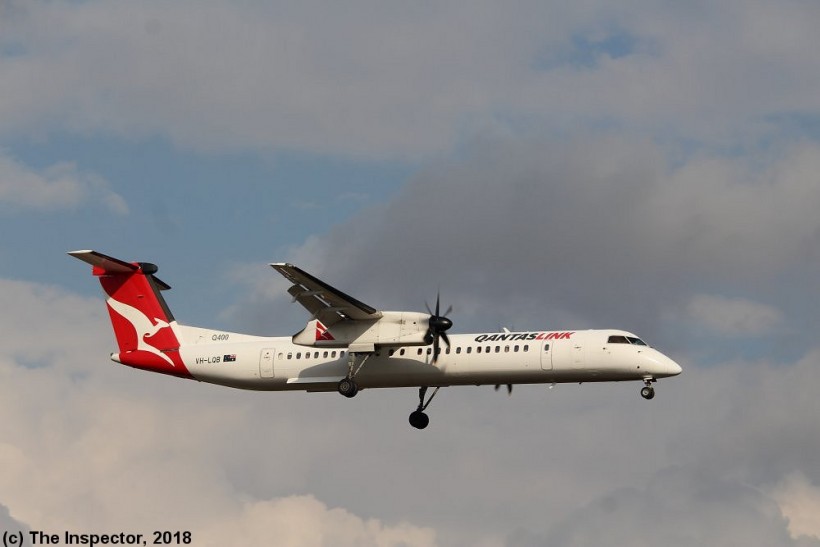 QantasLink_VHLQB_DHC-8-402_Dash8_Sydney_(21_4_18_B).jpg