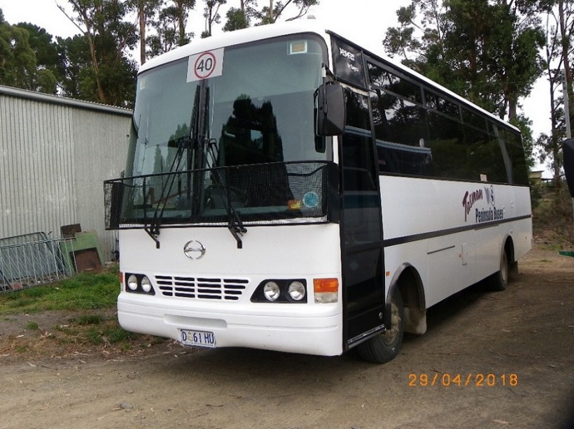 Tasman Peninsula Coaches - 2000 Hino BD190 / Rogers