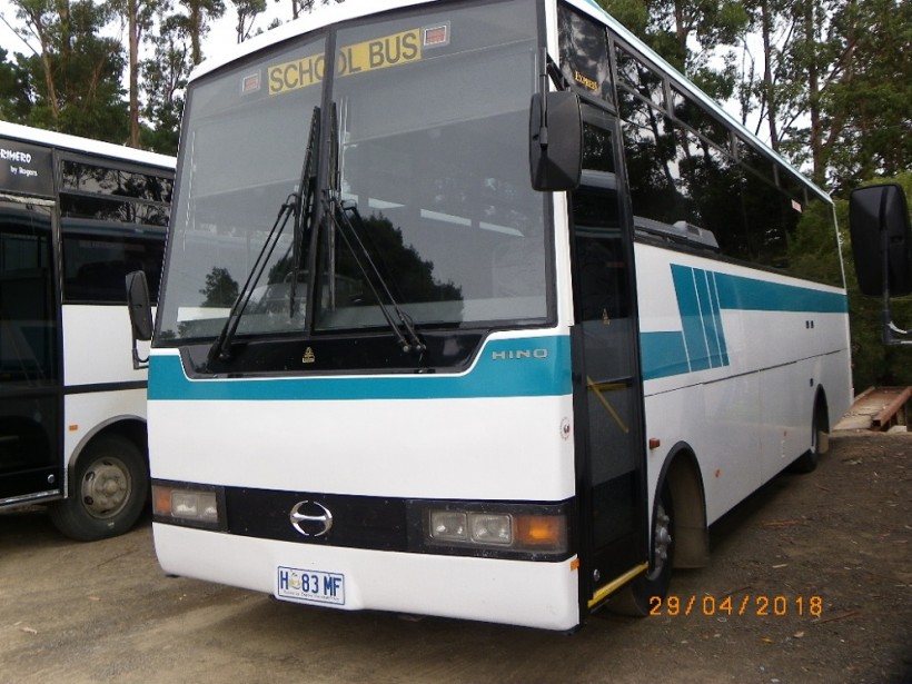 Tasman Peninsula Coaches - 2000(ish) Hino BD190 / Express