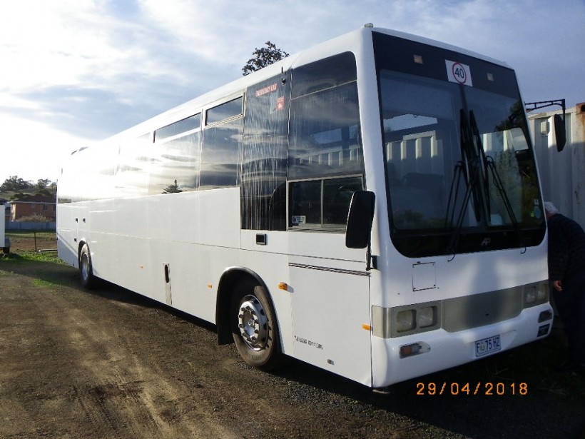 Seabourne Coaches - 1998 Mercedes Benz OH1418 / Austral 'Starliner'