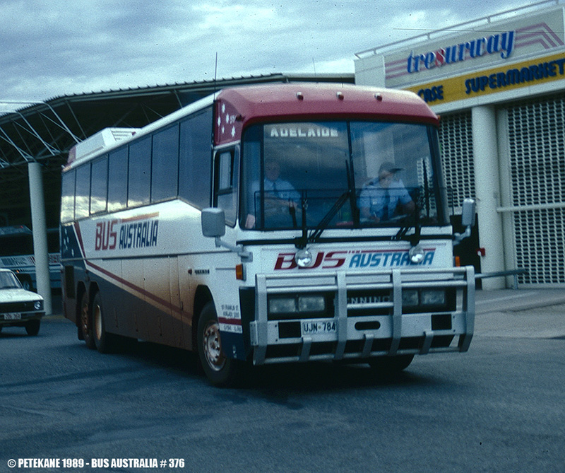 UJN 784
Bus Australia (376) Denning in 1989.
Keywords: denairphoto  denningqld