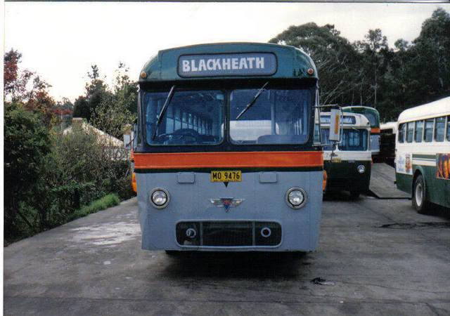 MO 9476
Katoomba Leura Bus Service AEC Regal VI ex MTT Perth (500). Centralian photo.
Keywords: centralianphoto aec_regal