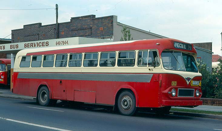 m/o 285
McVicar's Bus Service – Lidcombe AEC Reliance 470 2MU3RAE/Comeng ex Hunt, Sawtell MO 3829 shown in front of the depot. Transferred to Bankstown Bus Lines with plates – still in service in 1983. 
Keywords: batmanphoto aec_reliance mcvicarsbus comeng