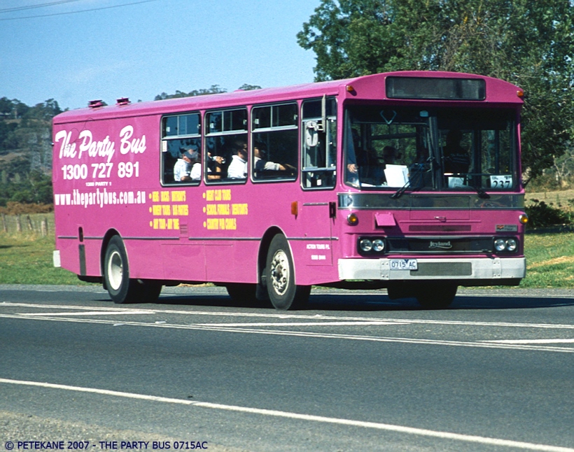 0715 AC
The Party Bus (Action Tours, Somerton) Leyland Tiger/PMC ex (30) 2530 AO, FRW 030, ex CKW 030 Ventura Bus Lines, Vic, on grape grazing in 2007.
Keywords: denairphoto venturabus leyland_tiger pmc