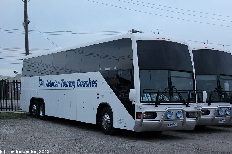 6238 AO
Victorian Touring Coaches (38) Scania K124EB/Coach Design ex (29) 6229 AO, ex 6105 AO; ex (37) 5537 AO, 0317 AC, PZZ 937, VV 37 EA Firefly Express, Maidstone, Victoria (named “Keen Express”), at Moorabbin 29/5/2013.
Keywords: inspectorphoto scania_K124EB coachdesign