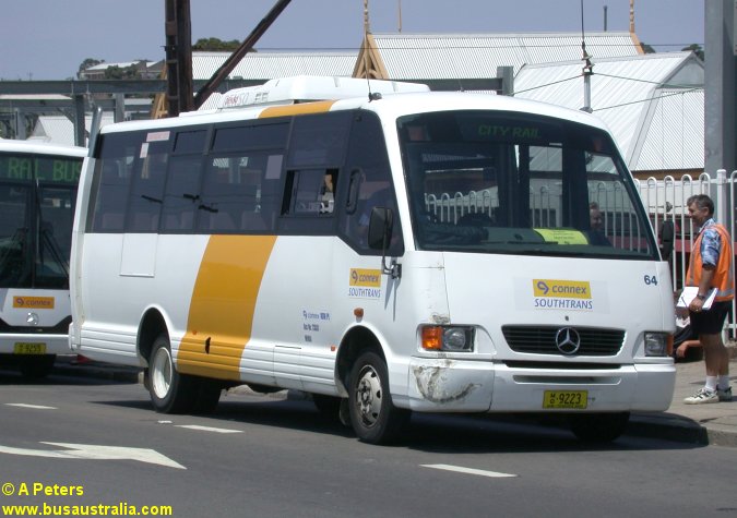 m/o 9223
Connex NSW Mercedes-Benz LO814/AB Denning "Vario". Listed for sale 19/07/2010 and sold by 2/8/2010 to a football club in Mt Isa, QLD and noted as 340 TSG by 12/2015 and then as 995 WHP by 10/2016.
Keywords: abpphoto A_B_Denning veoliansw mercedes_LO814