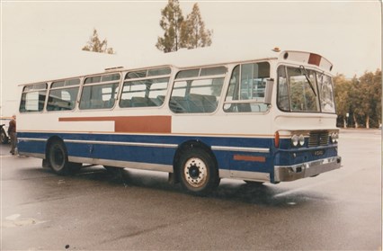 Bus6 002 (426 x 279).jpg